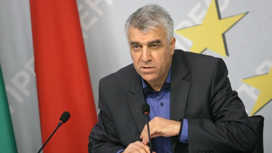 Гечев: Управляващите забавиха обявяването на актуализацията, за да не им попречи на изборите