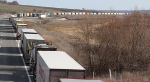 1000 евро глоба за ТИР-ове в Гърция, които не карат по магистралата