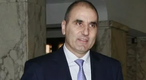 Вижте Цветан Цветанов на сватбата му преди 25 години (снимки)