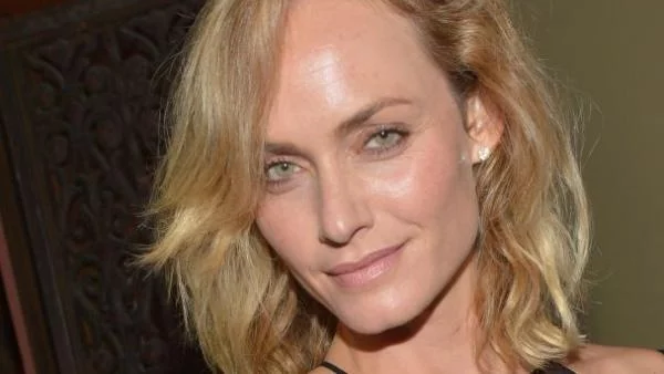  Амбър Валета рекламира H&M