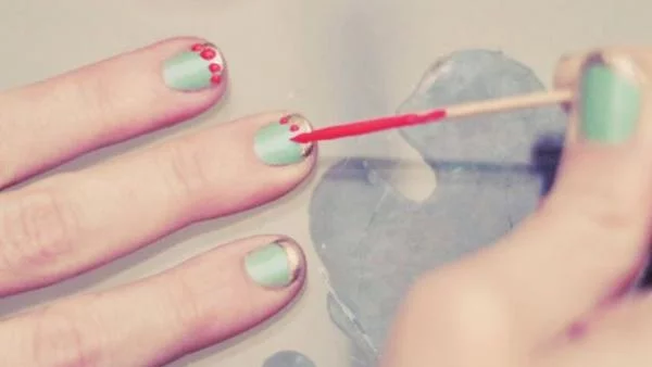 5 идеи за маникюр с клечка за зъби (видео)