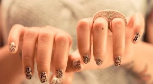 Маникюр с животински принт