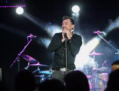 Любо Киров направи премиера на новия си албум „Целуни ме“ и на видеото на „Усеща се сила“ в една вечер