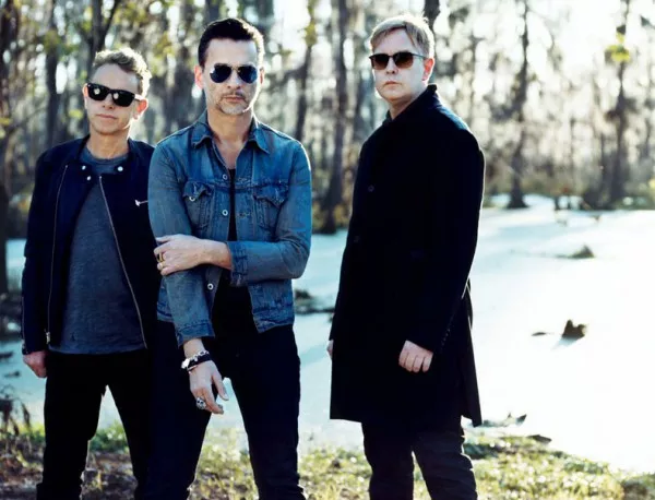 Depeche Mode: Киев, отменяме концерта, мислено сме с вас!