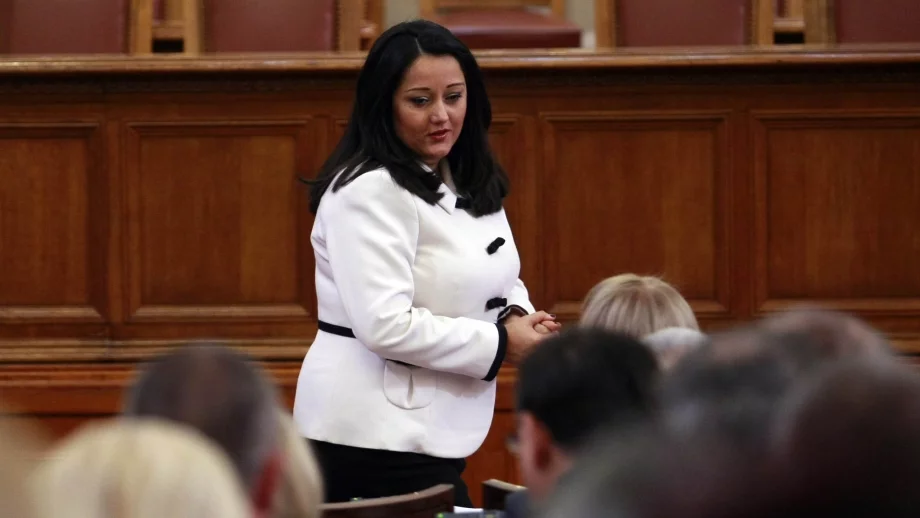 Павлова: 2 млрд.лв. бяха инвестирани в изграждане на пътища и магистрали