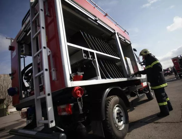 МВР търси пожарникари, спасители и водачи на специални автомобили