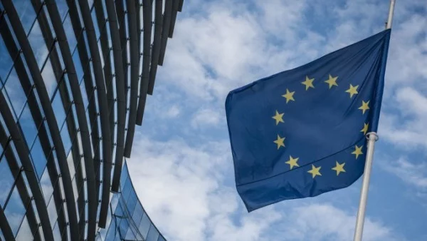 ЕК увеличава чувствително бюджета за справяне с миграцията и охрана на границите