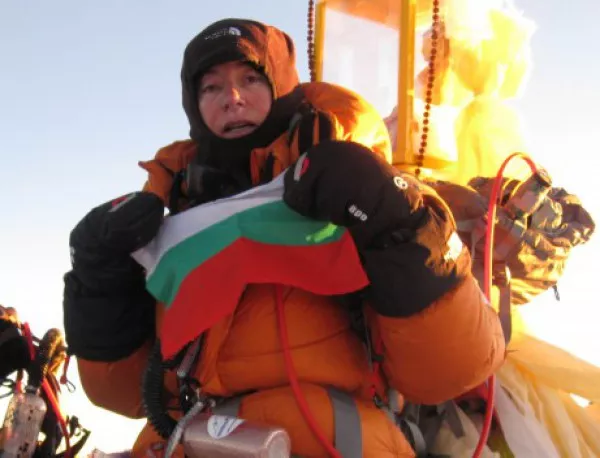 Фотоизложба на първите българи, изкачили Еверест във Велико Търново