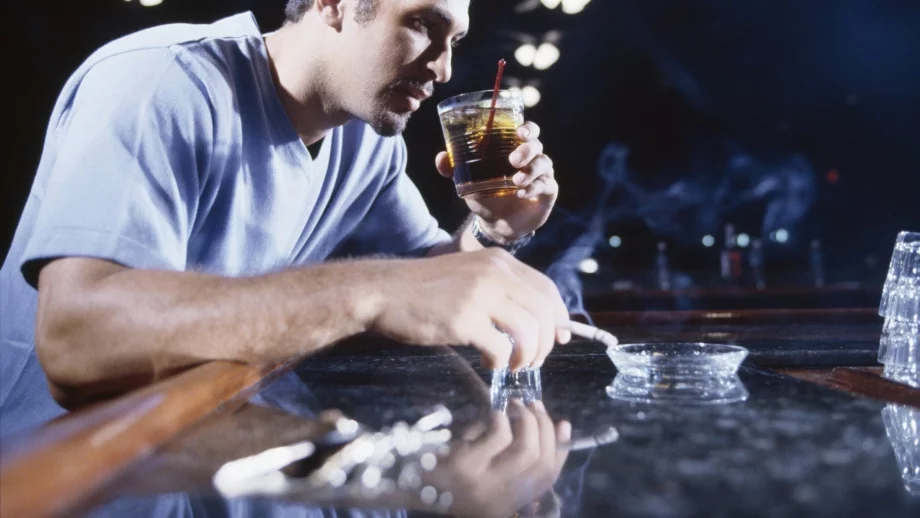 Предлагат 250 евро глоба за припаднали пияни туристи в Слънчев бряг