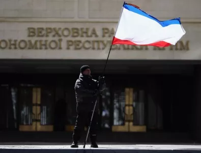 Русия ще гради сухопътна връзка с Крим напук на критиките
