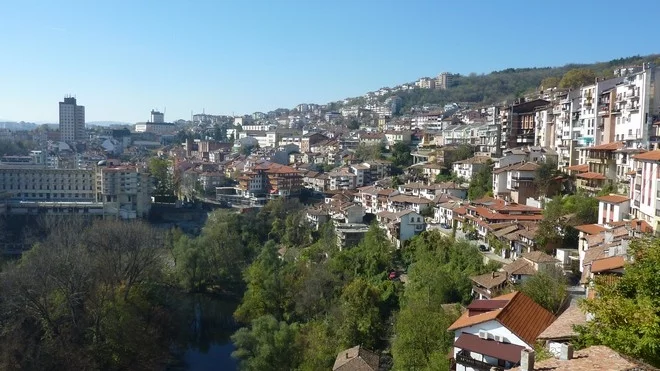 Знаете ли коя е най-късата и коя - най-дългата улица в България?