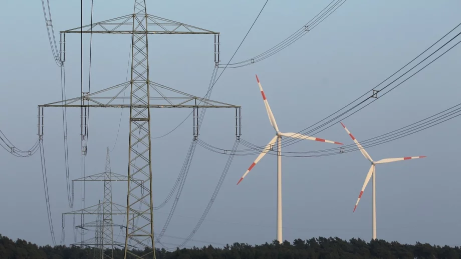 На борсата за ток ще се плащат три такси