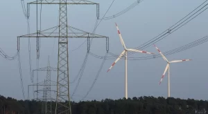 Димитров: Малките фирми няма да издържат на поскъпване на тока 