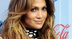 8 звезди, които са неузнаваеми без грим (снимки)