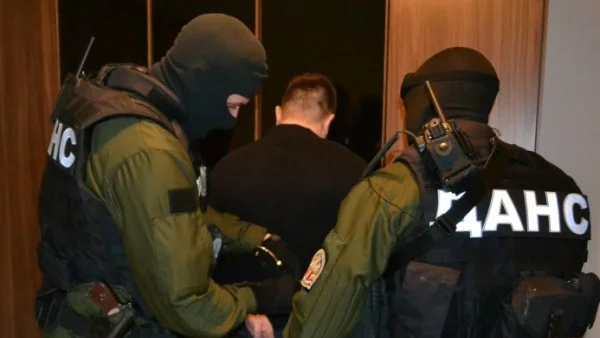 ДАНС изгони още двама турски граждани