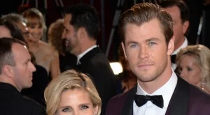 Крис Хемсуърт ползва кремовете  на жена си