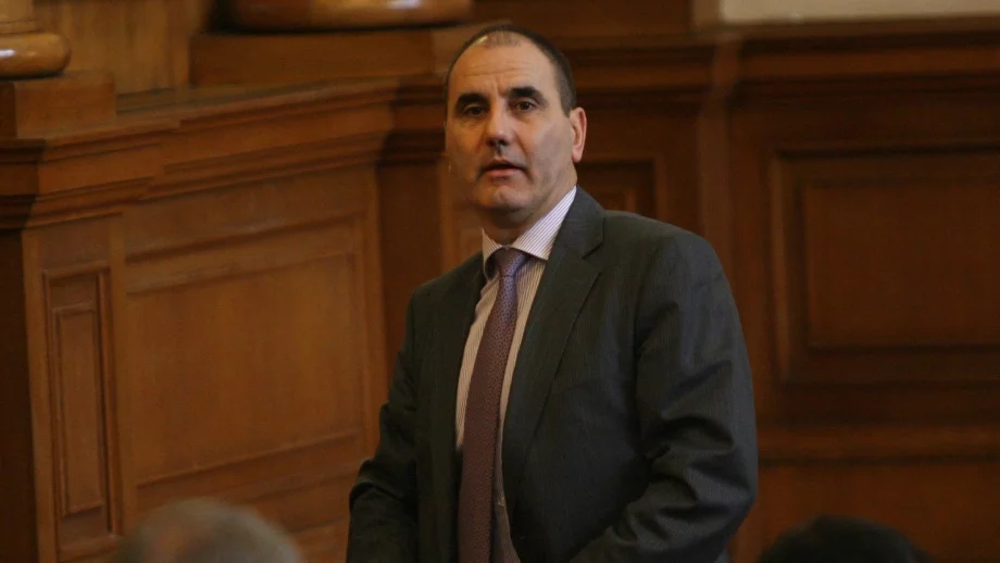 Да поговорим за доброто име на Цветанов