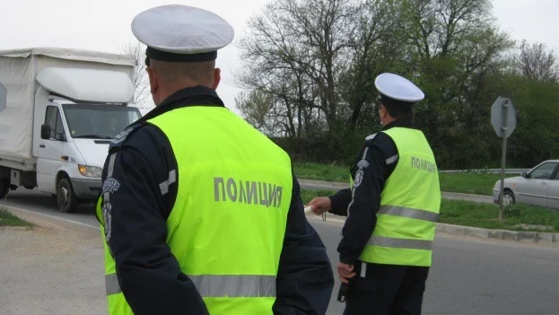 При над 2000 проверки на автобуси - само 66 глоби за неносене на колани