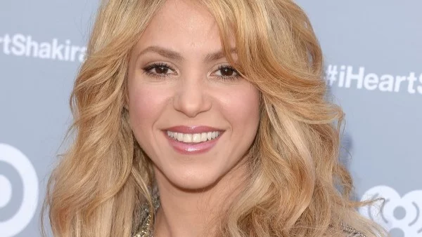 Шакира вече не е блондинка (снимки)