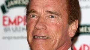 Оперираха сърцето на Шварценегер 