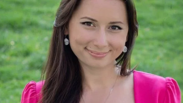 Приятелки спретнаха моминско парти на Кобилкина (снимки + видео)