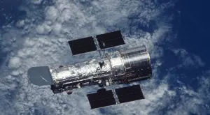 Съвършен Пръстен на Айнщайн засне "Хъбъл"