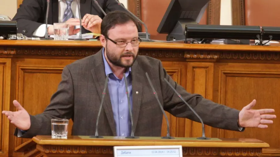 Почина политикът от "Атака" Десислав Чуколов