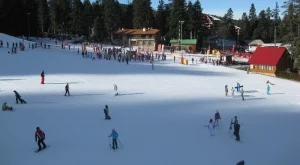 КЗП установила 100 нарушения в зимните ни курорти от декември насам 