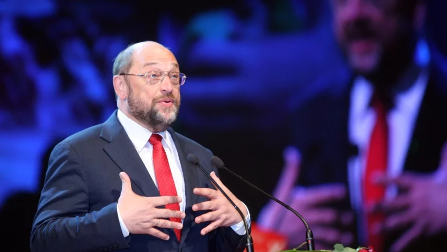 Шулц: Излизане на Гърция от еврозоната ще има непредвидими последици