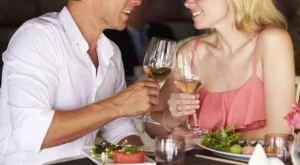 10 въпроса, които всяка жена си задава на първа среща