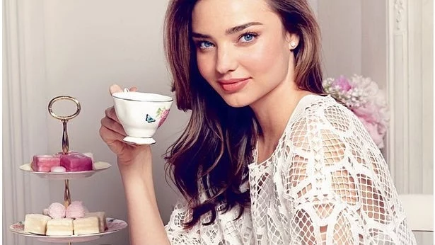 Миранда Кер атакува бизнеса  