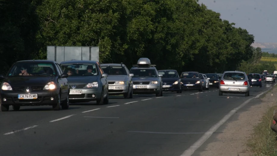 Всеки пети пътува по 40 км до работа