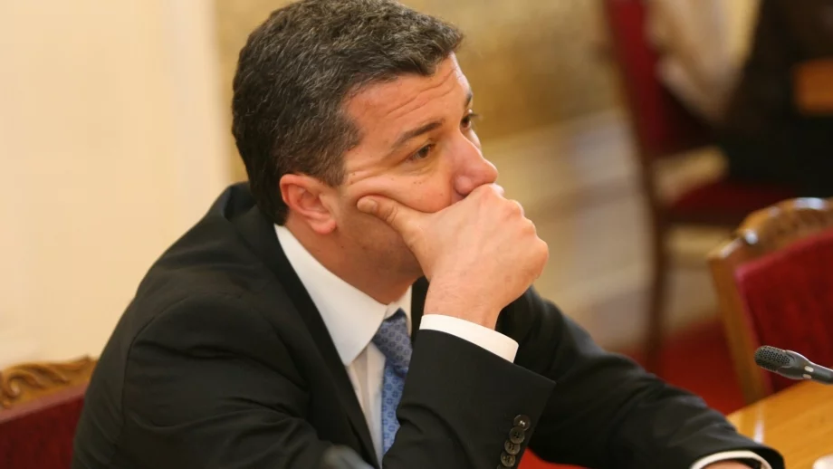 Стойнев: Държавата трябва изцяло да вземе ЧЕЗ