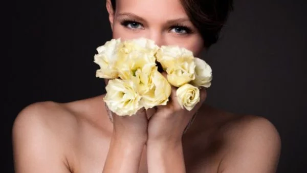 Каква жена си според стар хороскоп на цветята