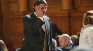 България може да влезе в наказателна процедура заради ВЕИ-тата, заяви Куюмджиев