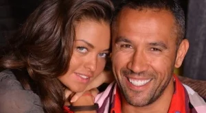 Петко Димитров храни и сменя памперсите на Доминик 