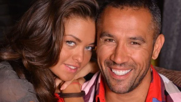 Бременната Яна показа наедрялото си коремче