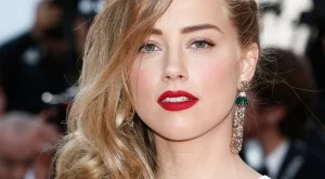 Амбър Хърд ще дари парите от развода с Джони Деп