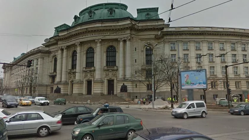 Задължават колите в София да се движат с до 30 км/ч заради мръсния въздух