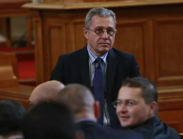Депутатите създадоха комисия за "Буджака" след часове скандали, бисери и тежки обвинения