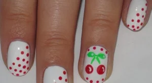 Сладурски маникюр с череши