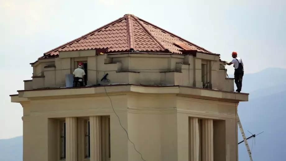 Как да постъпим, когато покривът на блока се нуждае от ремонт?