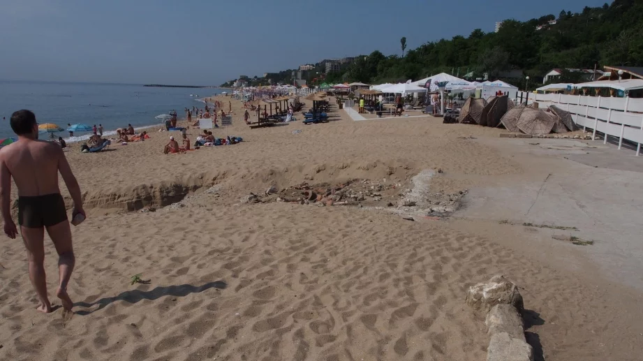 Липсата на наематели и концесионери за плажове сред основите проблеми в туризма