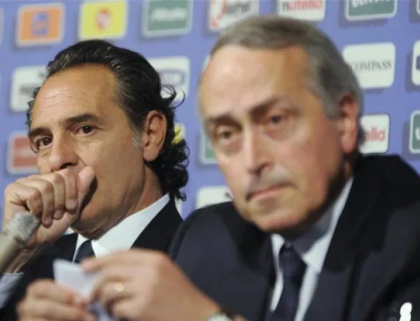 Шефът на италианския футбол също подаде оставка