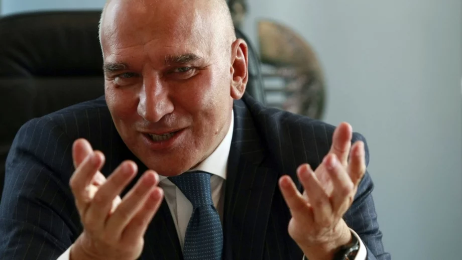 Отрицателните лихви ще се задържат поне 6 месеца, прогнозира Хампарцумян