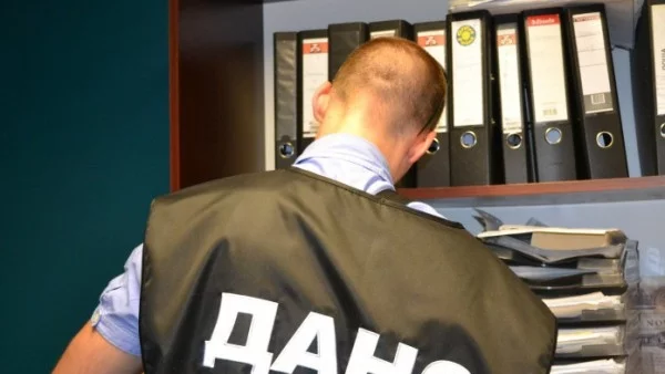 ДАНС иска да вкарва агенти в министерства  и фирми 