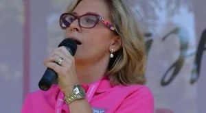 Нана: Не се срамувайте от диагнозата рак