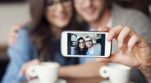 Българите сме първи по селфита сред 12 други страни