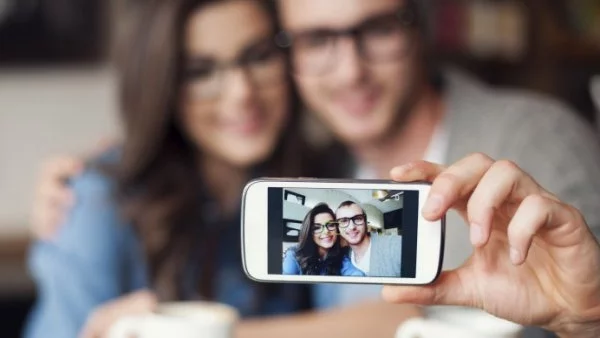 Българите сме първи по селфита сред 12 други страни