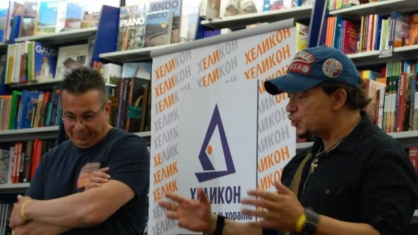 Спомени, приятели и фенове разплакаха Иво Иванов на представянето на книгата му